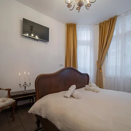 Hotel Beehive And Coworking *