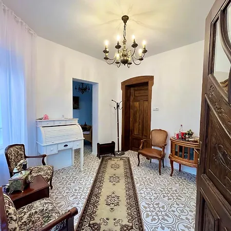 מלון Beehive And Coworking *