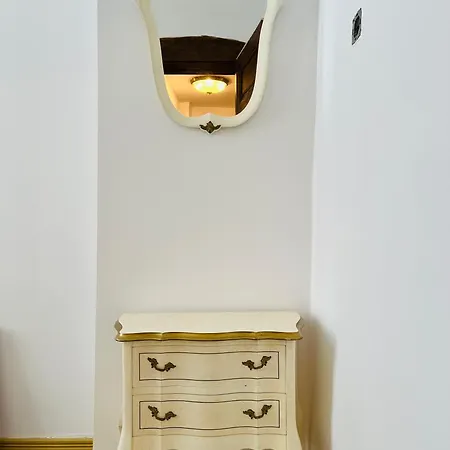 Beehive And Coworking מלון *