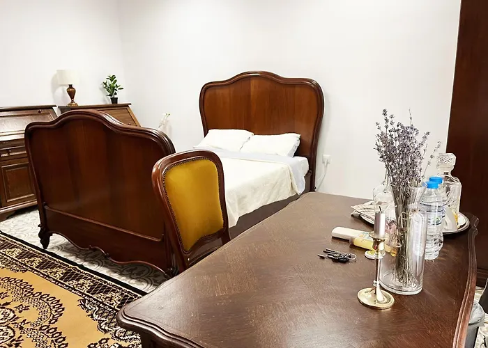 Beehive And Coworking *