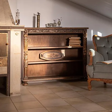 Beehive And Coworking Hotel Warna