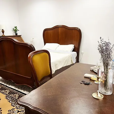 Beehive And Coworking *