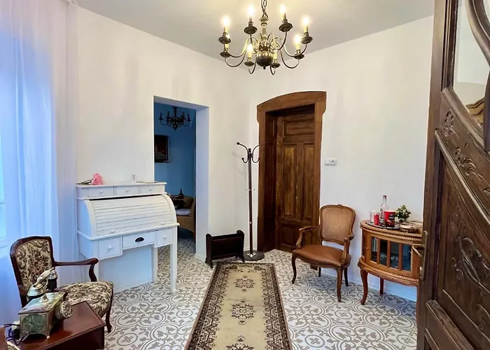 Hotel Beehive And Coworking *